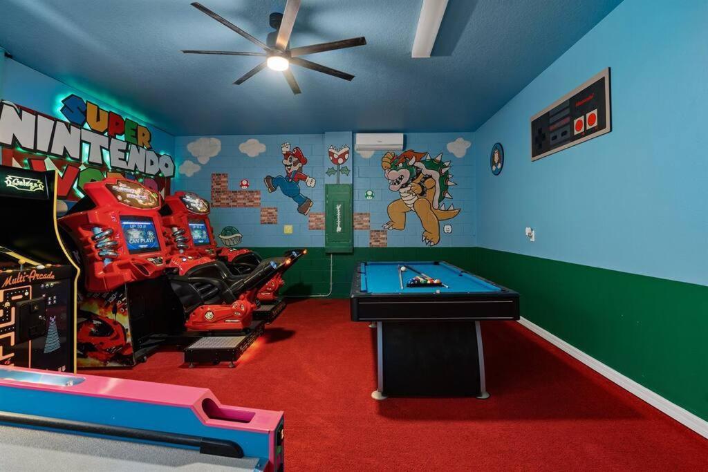 Family Fun Retreat Themed Rooms Free Arcade Pool Davenport Exterior photo